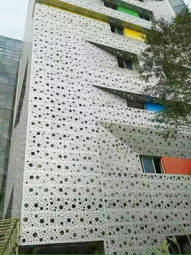 江西氟碳沖孔鋁單板